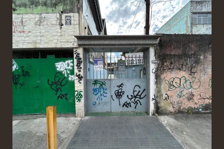 Casa para alugar com 77m², 3 quartos e sem vagaFachada + plaquinha