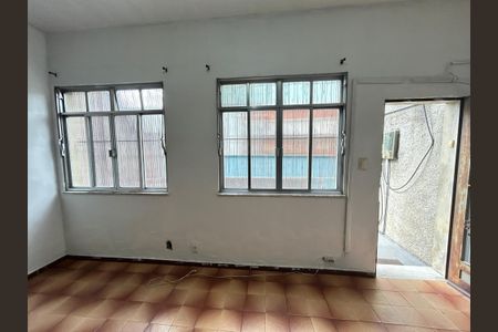 Casa para alugar com 77m², 3 quartos e sem vagaSala
