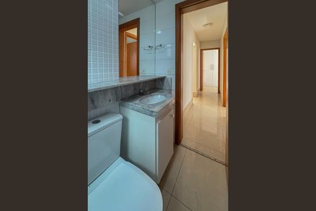 Apartamento à venda com 162m², 3 quartos e 2 vagasBanheiro da Suíte
