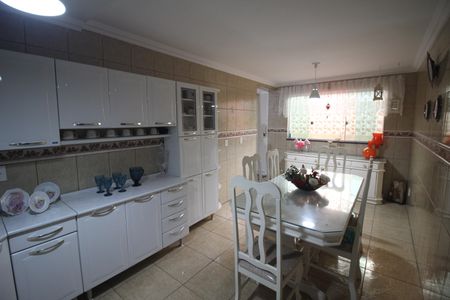 Casa à venda com 274m², 3 quartos e 6 vagasCopa