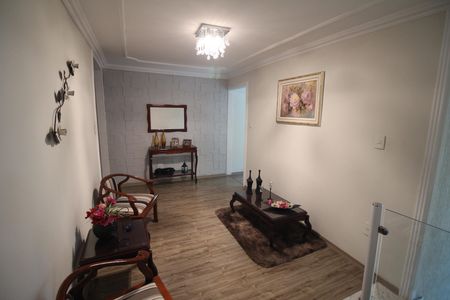 Casa à venda com 274m², 3 quartos e 6 vagasSala 4