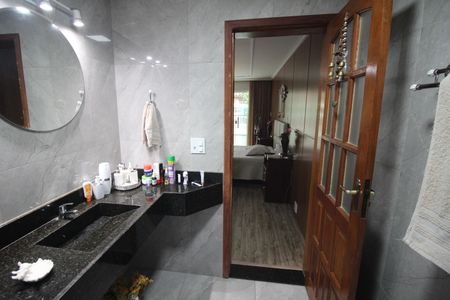 Casa à venda com 274m², 3 quartos e 6 vagasSuite Quarto 1