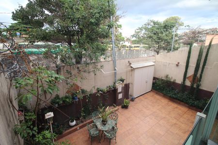 Casa à venda com 274m², 3 quartos e 6 vagasVaranda