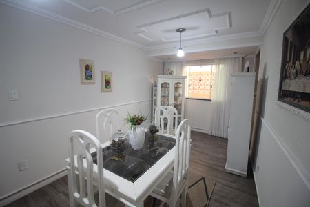 Casa à venda com 274m², 3 quartos e 6 vagasSala 3