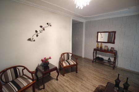 Casa à venda com 274m², 3 quartos e 6 vagasSala 4