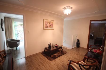 Casa à venda com 274m², 3 quartos e 6 vagasSala 4