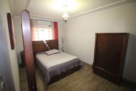 Casa à venda com 274m², 3 quartos e 6 vagasQuarto 3