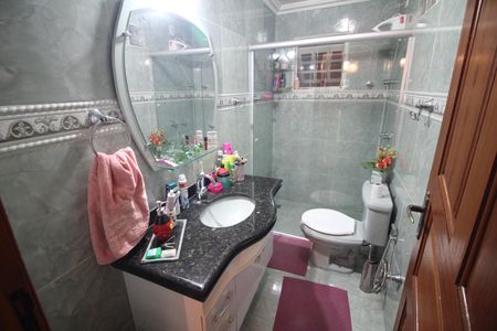 Casa à venda com 274m², 3 quartos e 6 vagasBanheiro 2