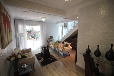 Casa à venda com 274m², 3 quartos e 6 vagasSala