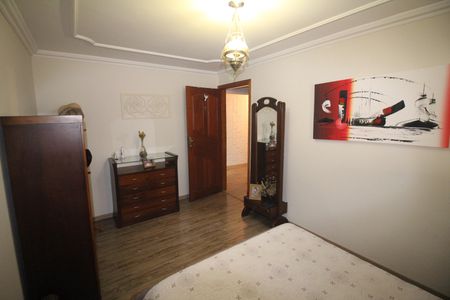 Casa à venda com 274m², 3 quartos e 6 vagasQuarto 3