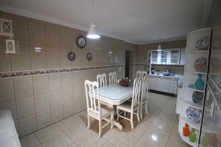 Casa à venda com 274m², 3 quartos e 6 vagasCopa