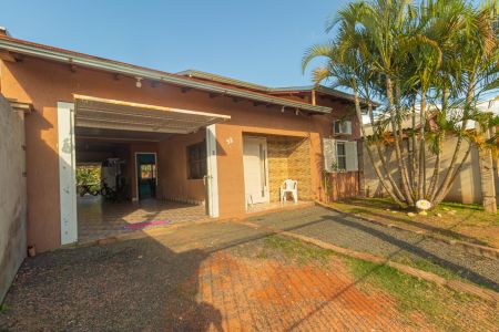 Casa à venda com 110m², 3 quartos e 3 vagas