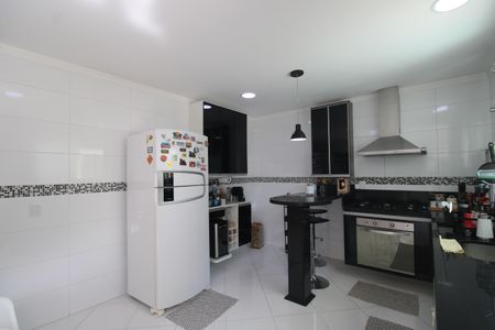 Casa de condomínio à venda com 250m², 3 quartos e 2 vagasCozinha