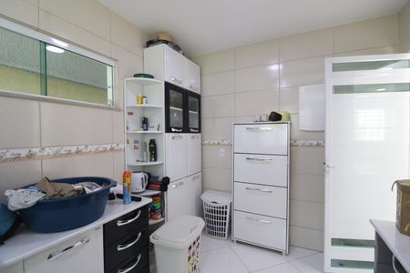 Casa de condomínio à venda com 250m², 3 quartos e 2 vagasÁrea de serviço