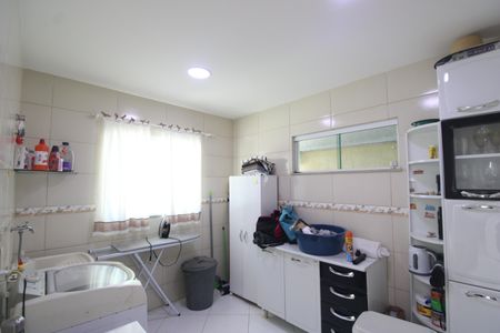 Casa de condomínio à venda com 250m², 3 quartos e 2 vagasÁrea de serviço