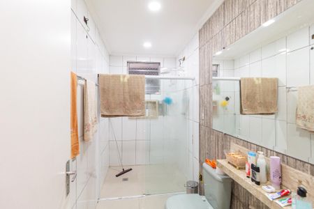 Banheiro da suíte de casa para alugar com 5 quartos, 400m² em Jardim D’angelo, Carapicuíba