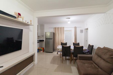 Sala de casa para alugar com 5 quartos, 400m² em Jardim D’angelo, Carapicuíba