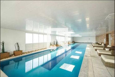 Studio à venda com 50m², 1 quarto e 1 vagapiscina coberta e aquecida