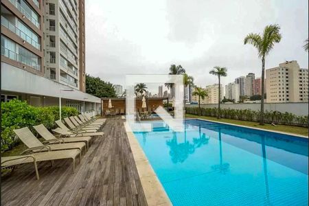 Studio à venda com 50m², 1 quarto e 1 vagaPiscina