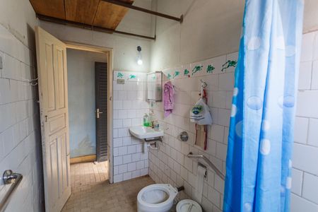 Casa à venda com 148m², 4 quartos e 1 vaga Casa à venda com 148m², 4 quartos e 1 vagaBanheiro Social