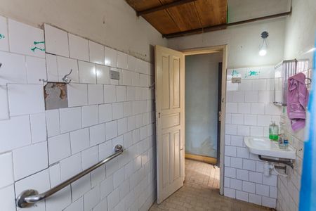 Casa à venda com 148m², 4 quartos e 1 vaga Casa à venda com 148m², 4 quartos e 1 vagaBanheiro Social