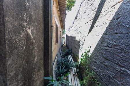 Casa à venda com 148m², 4 quartos e 1 vaga Casa à venda com 148m², 4 quartos e 1 vagaEntrada Lateral