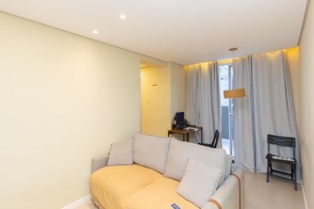 Apartamento à venda com 41m², 2 quartos e 1 vaga Apartamento à venda com 41m², 2 quartos e 1 vagaSala
