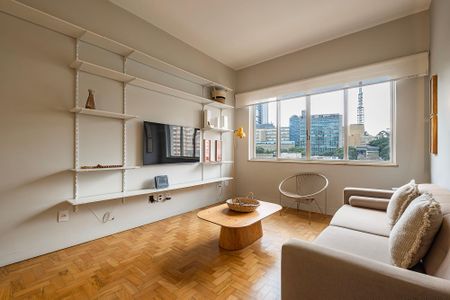 Sala de apartamento à venda com 2 quartos, 81m² em Cerqueira César, São Paulo