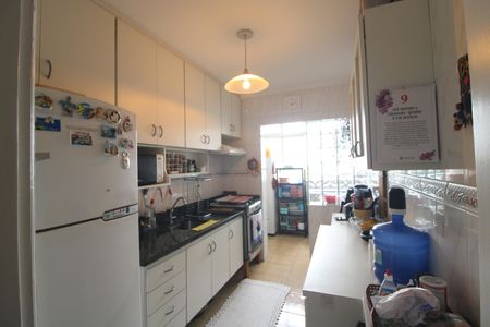 Apartamento à venda com 77m², 2 quartos e 2 vagasCozinha