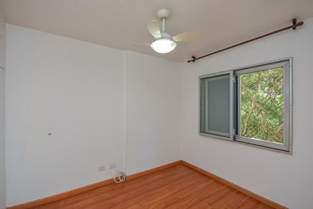 Apartamento à venda com 77m², 2 quartos e 2 vagas Apartamento à venda com 77m², 2 quartos e 2 vagasQuarto