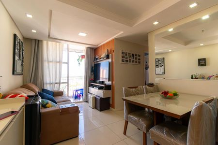 Sala de apartamento à venda com 3 quartos, 60m² em Jardim Guairaca, São Paulo