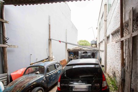 Casa à venda com 40m², 1 quarto e 6 vagasQuintal