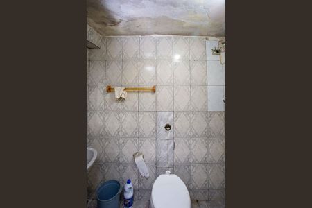 Banheiro de casa à venda com 1 quarto, 40m² em Conceição, Diadema