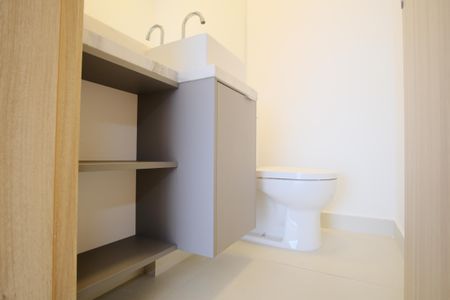 Apartamento para alugar com 81m², 2 quartos e 2 vagasLavabo