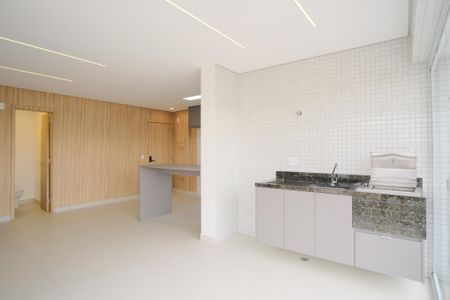 Apartamento para alugar com 81m², 2 quartos e 2 vagasVaranda