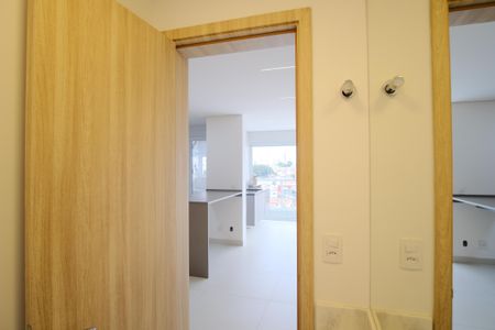 Apartamento para alugar com 81m², 2 quartos e 2 vagasLavabo