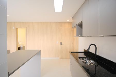 Apartamento para alugar com 81m², 2 quartos e 2 vagasCozinha