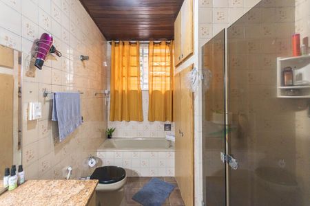 Casa à venda com 300m², 3 quartos e 1 vagaBanheiro