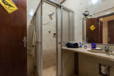 Casa à venda com 300m², 3 quartos e 1 vagaBanheiro (primeiro andar)