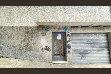 Casa à venda com 300m², 3 quartos e 1 vaga Casa à venda com 300m², 3 quartos e 1 vagaPlaquinha