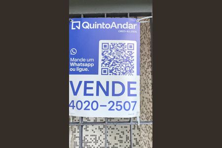 Casa à venda com 300m², 3 quartos e 1 vaga Casa à venda com 300m², 3 quartos e 1 vagaPlaquinha