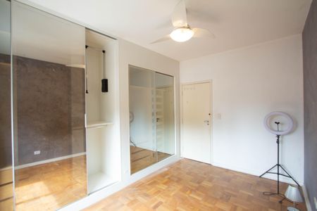 Apartamento à venda com 95m², 2 quartos e 1 vagaQuarto 2