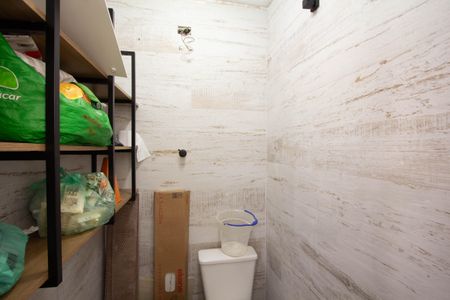 Apartamento à venda com 95m², 2 quartos e 1 vagaBanheiro de serviço