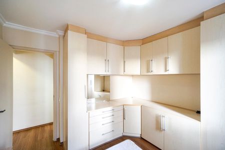 Apartamento à venda com 60m², 2 quartos e 1 vagaQuarto 02