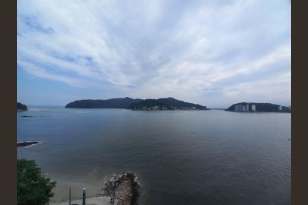 Apartamento para alugar com 160m², 3 quartos e 2 vagas Apartamento para alugar com 160m², 3 quartos e 2 vagasVista da Sacada