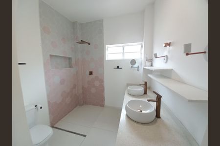 Apartamento para alugar com 160m², 3 quartos e 2 vagas Apartamento para alugar com 160m², 3 quartos e 2 vagasBanheiro da Suíte