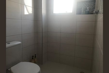 Banheiro de apartamento à venda com 2 quartos, 63m² em Vila Helena, São Bernardo do Campo