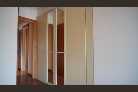 Apartamento à venda com 111m², 3 quartos e 1 vagaCloset da suíte