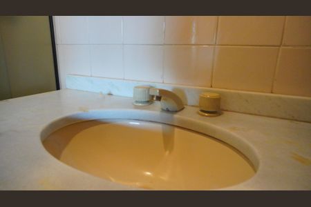 Apartamento à venda com 111m², 3 quartos e 1 vagaBanheiro 2