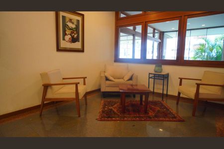 Apartamento à venda com 111m², 3 quartos e 1 vagaHall de entrada